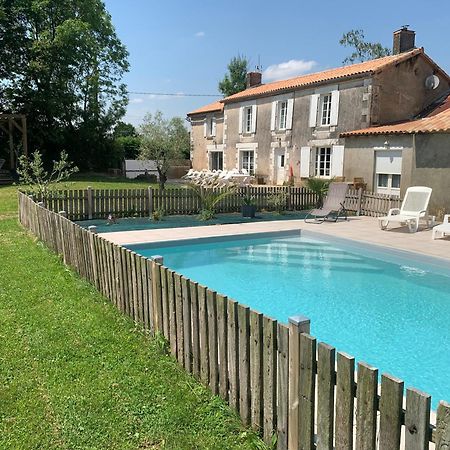 Une Chambre Au Calme En Gatine Deux-Sevrienne Vouhe  Esterno foto