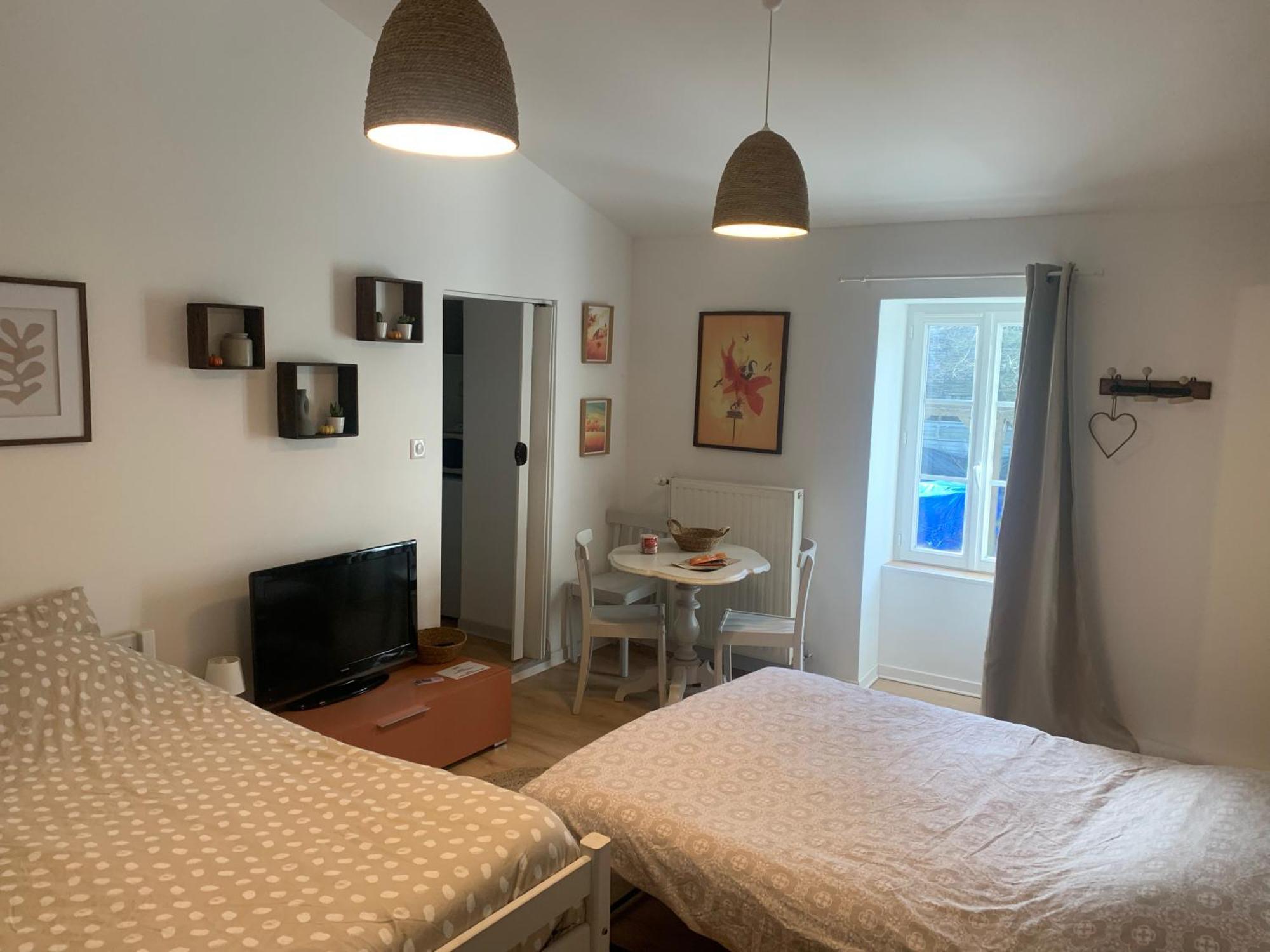 Une Chambre Au Calme En Gatine Deux-Sevrienne Vouhe  Esterno foto